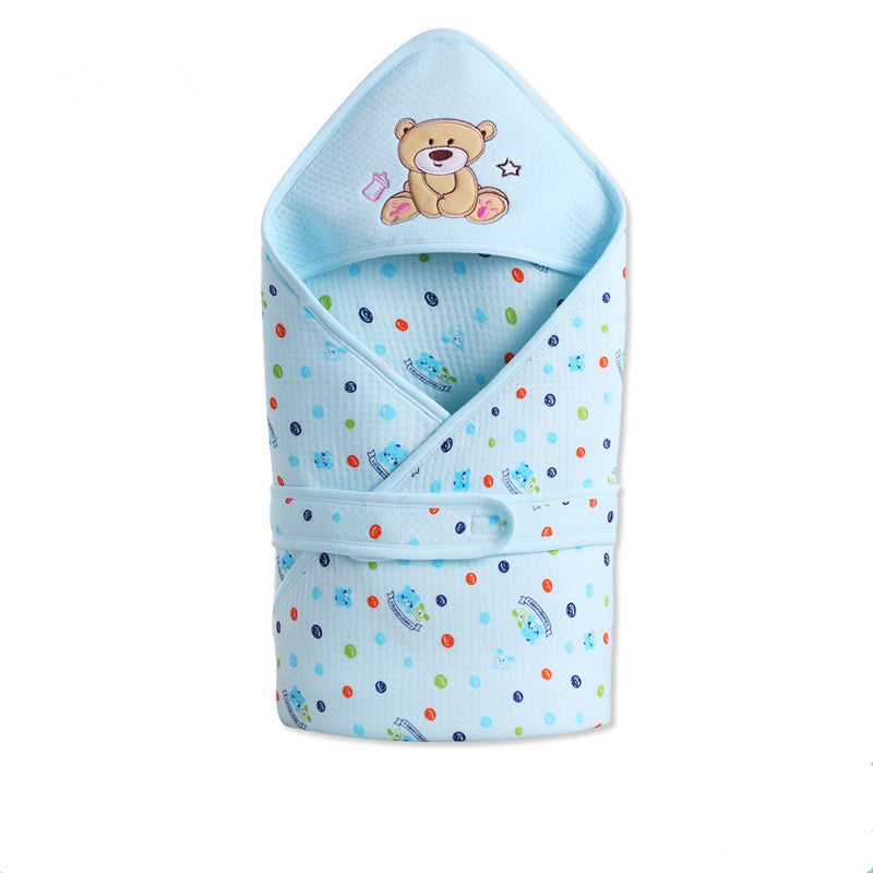 Adorable bear baby quilt in light blue with cute teddy bear embroidery and colorful polka dots