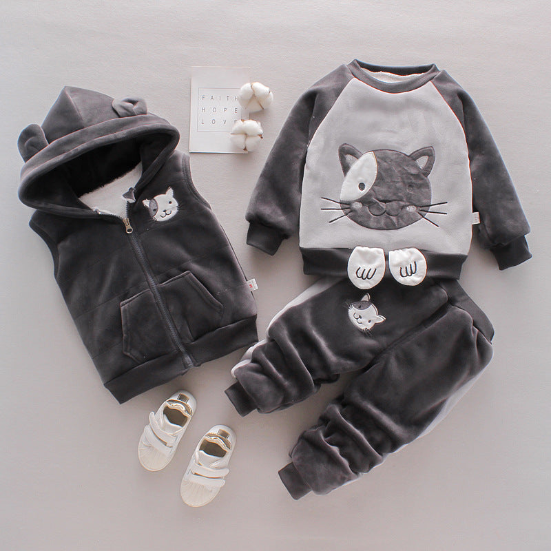 Gray three-piece cozy set with cat design for toddlers featuring warm toddler clothes for winter